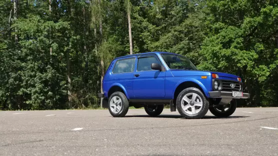 Lada Niva Legend