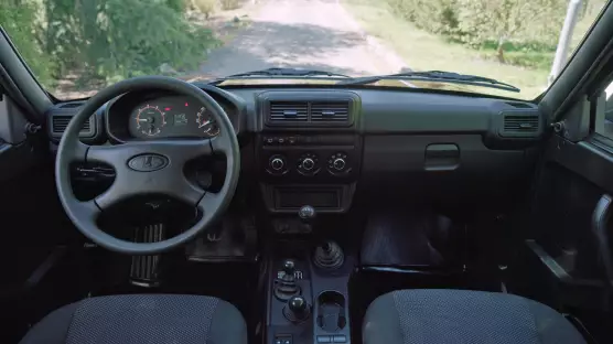 Lada Niva Legend