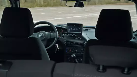Lada Niva Travel