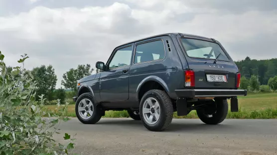 Lada Niva Legend