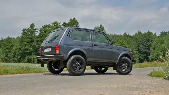 Lada Niva Legend